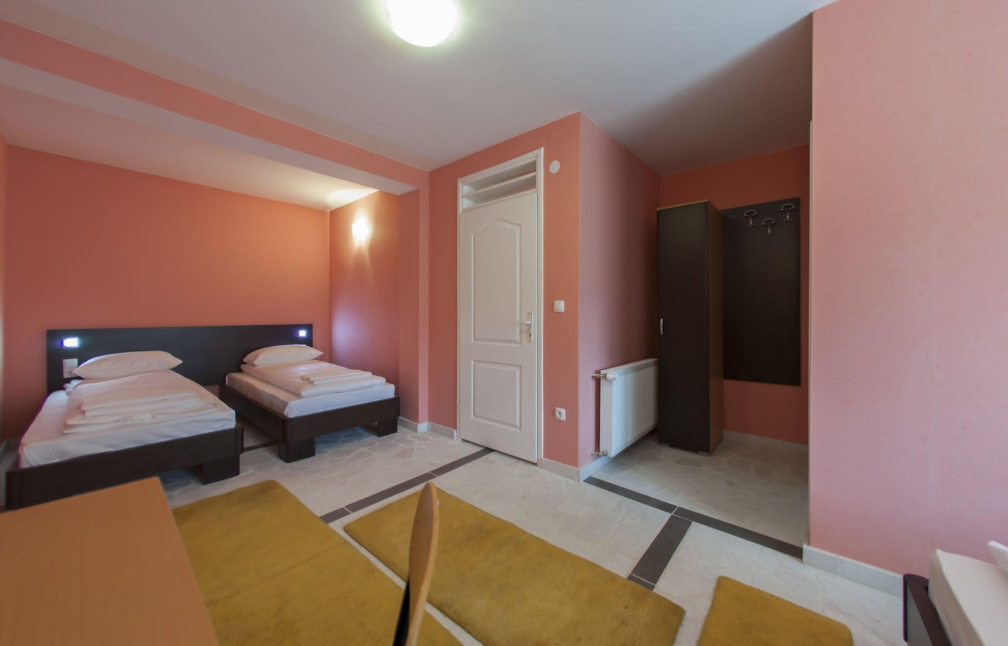 Guest house Hayat Hills 3*